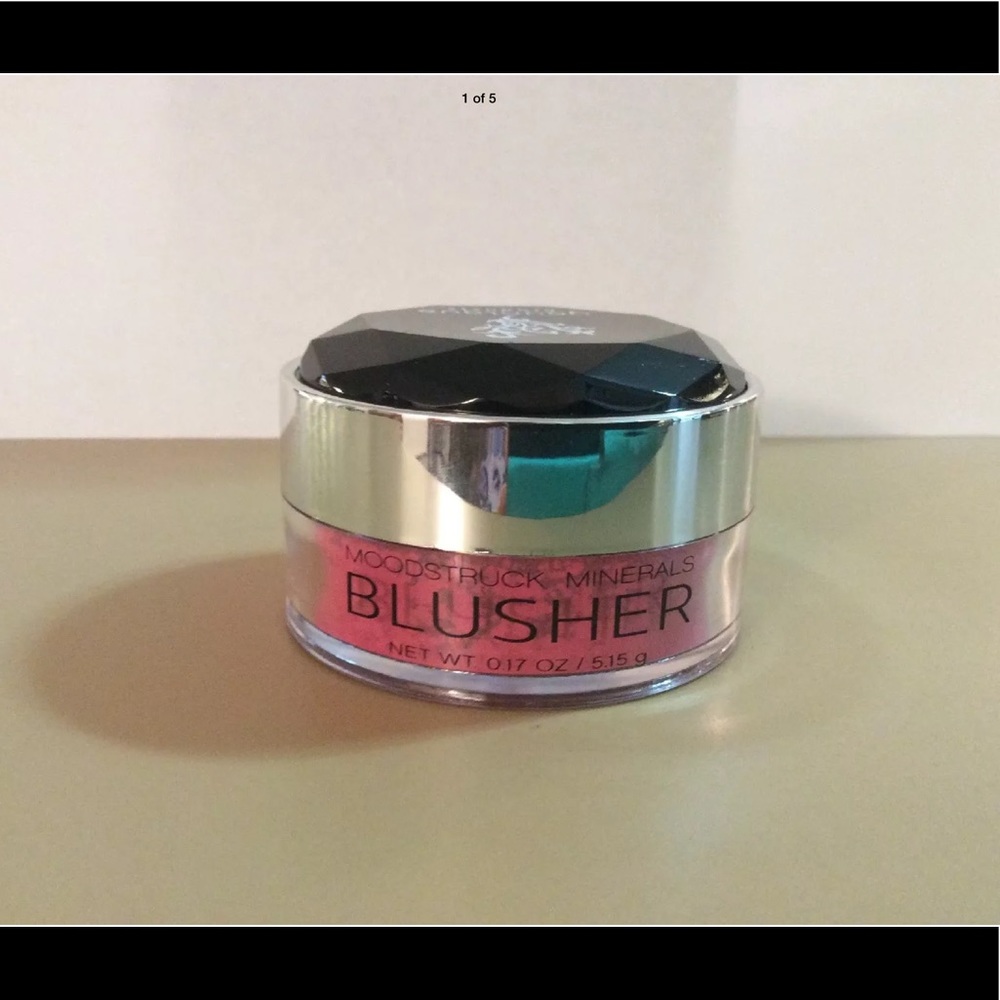 Younique Moonstruck Minerals Loose Powdered Blush